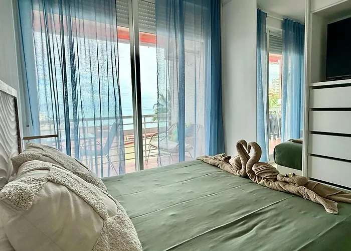 Arrecife De La Roca, Una Ventana Al Mar